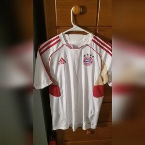 Bayern Munich Jersey Size Large
